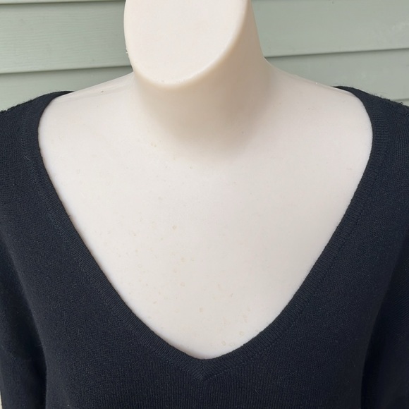 New MB Design mesh back black top - Picture 2 of 14